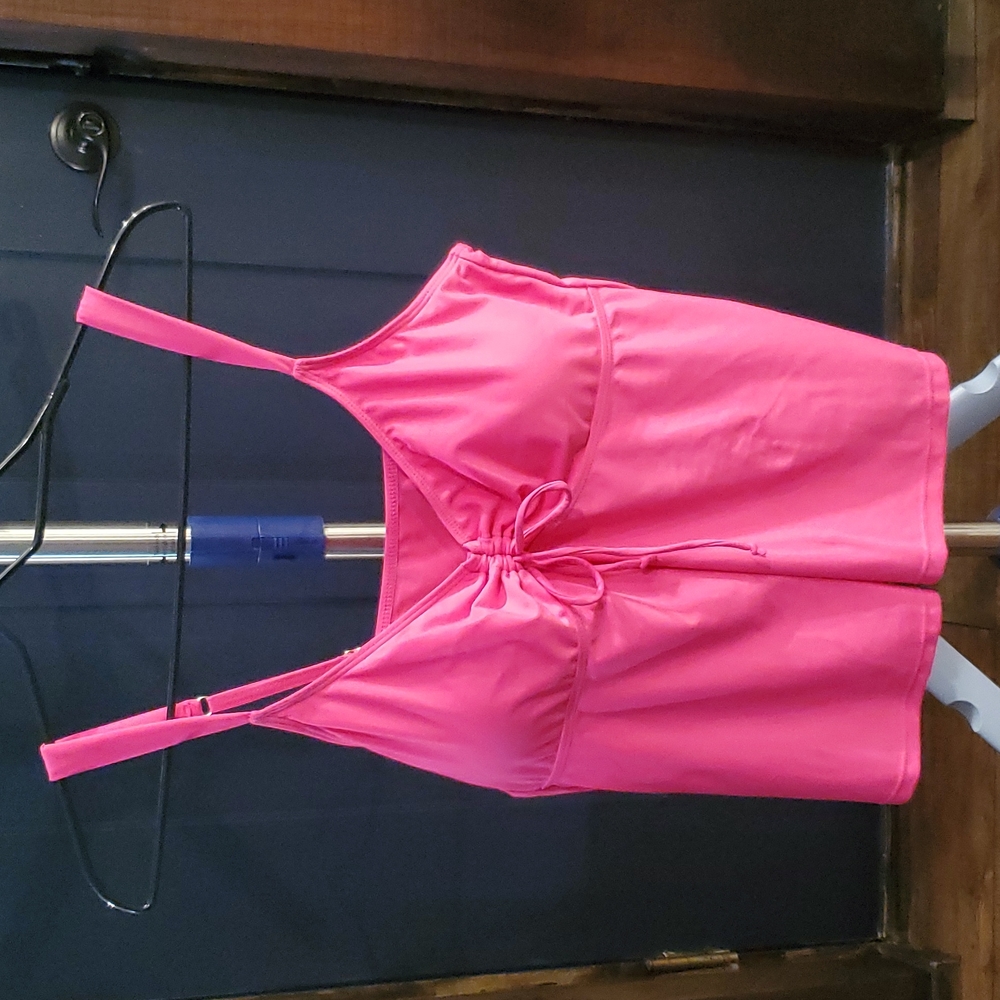 NWOT pink swim top